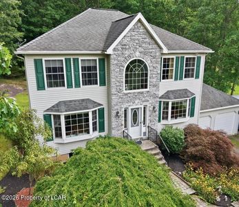 125 Lakeview Dr