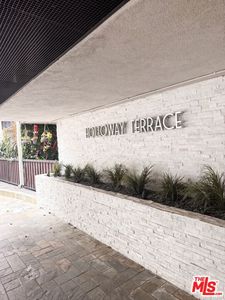 8530 Holloway Dr APT 222