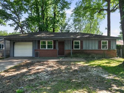 804 Towering Oaks Dr
