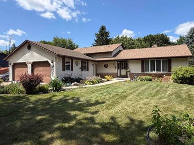 5201 N Grandeur Dr