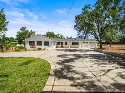 9261 Golden Gate Ave