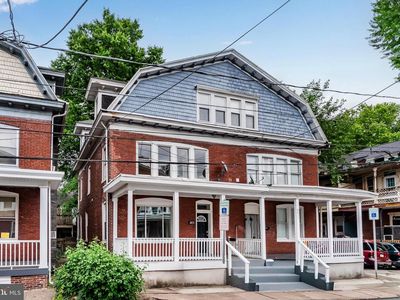 2213 Penn St