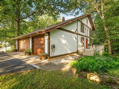 635 Hickory Ct