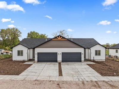 325 W 400 N Suite 335