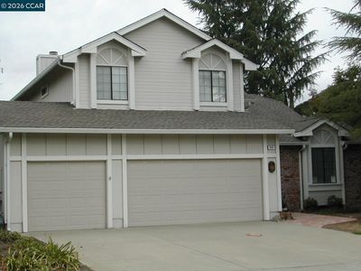 809 Bluerock Dr