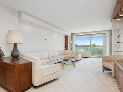 3333 Henry Hudson Pkwy APT 6E