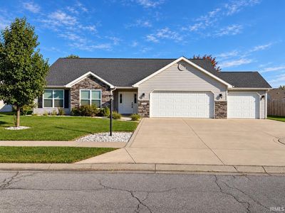 3029 E Pickett Ln