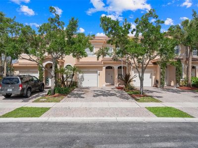 2736 SW 84th Ter #102