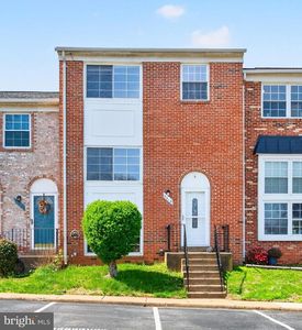 8418 McKenzie Cir