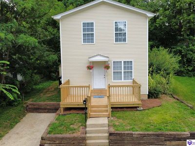 219 Henry St