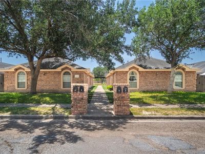 1608 W Portales Dr