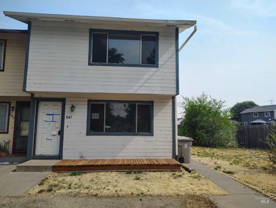 Property at 647 Brookside Ct, Boise, ID