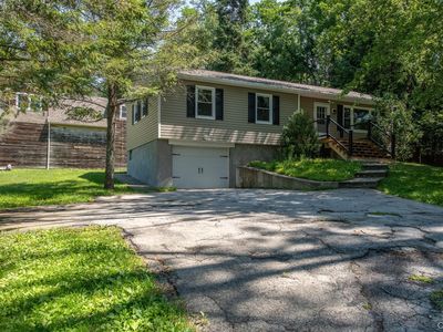 676-678 Oak Summit Road