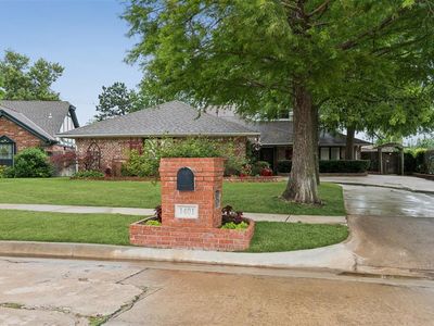 1401 Kingsgate Rd
