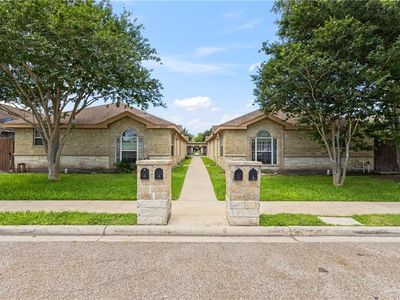 3606 Wyndham Ave
