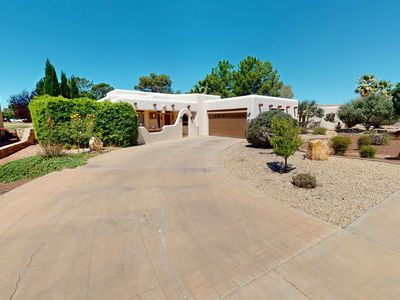118 S Golf Course Rd