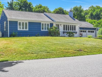 22 Greenvale Farms Road