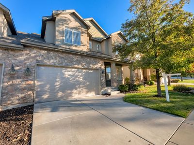 1441 E Firelight Way