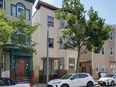 259 Havre St