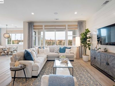 1276 Parkcrest Cir
