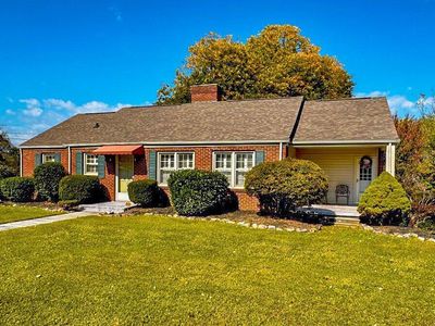 Property at 1267 Lakeview Dr, Dandridge, TN