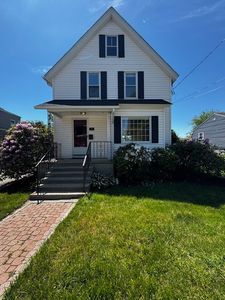 38 Pleasant St