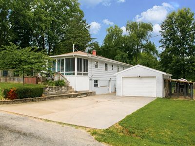2219 N 2829th Rd