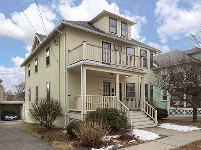 70 Putnam St