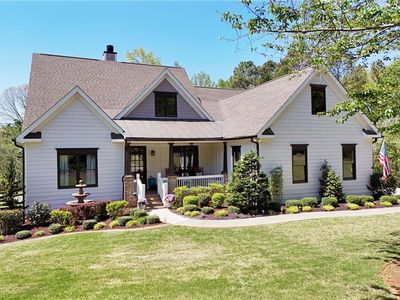 204 Lynn Ln
