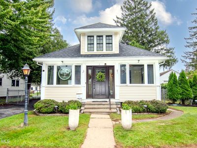 2 Ritchie Place