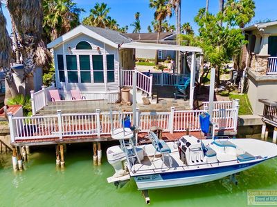 714 E Clam Cir