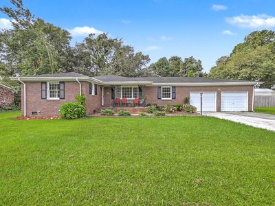 104 Hamlet Ln