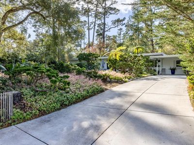 4058 El Bosque Dr