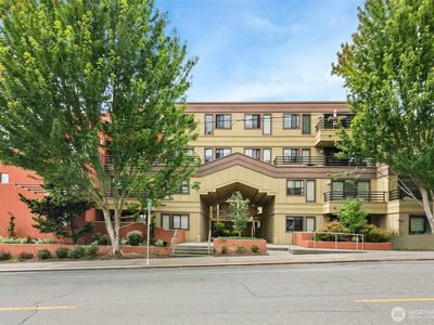 3401 Wallingford Avenue N #401