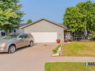 208 N Foss Ave
