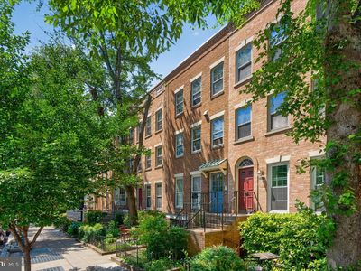 1949 Calvert St NW #1/2
