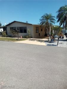4925 Porky Ln