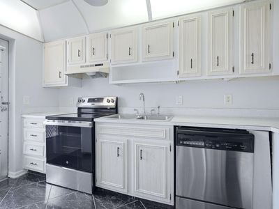 4500 N Federal Highway #125c