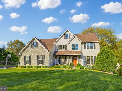 7 Thornhill Ln