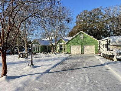 3612 Carmichael Dr