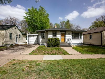 Property at 607 N 18th St, Bismarck, ND