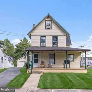 102 Grape St