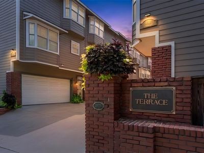 1418 S Frisco Ave APT 5