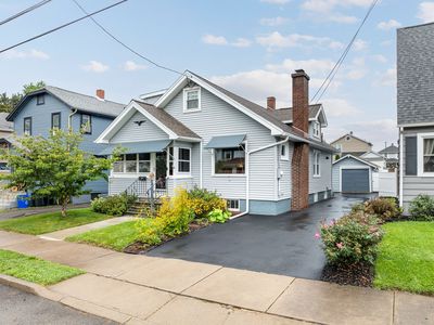 65 Theron St