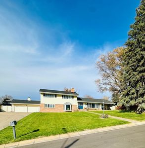 129 S Hillcrest