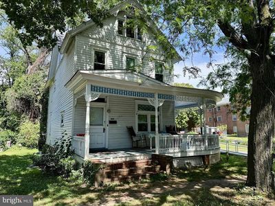 219 N Governors Blvd