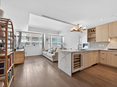 800 Avenue At Port Imperial APT 515