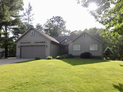 6829 Wintergreen Dr