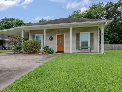 Property at 11231 Tracy St, Saint Amant, LA