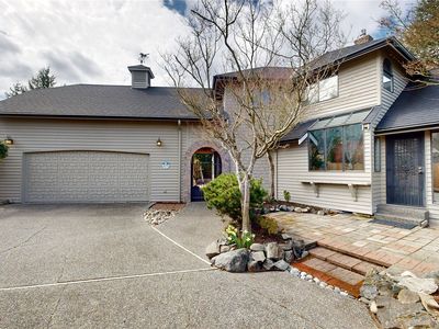 627 N Waugh Road